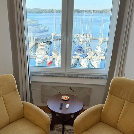 Studio Apartment Harbour Pula Exterior photo