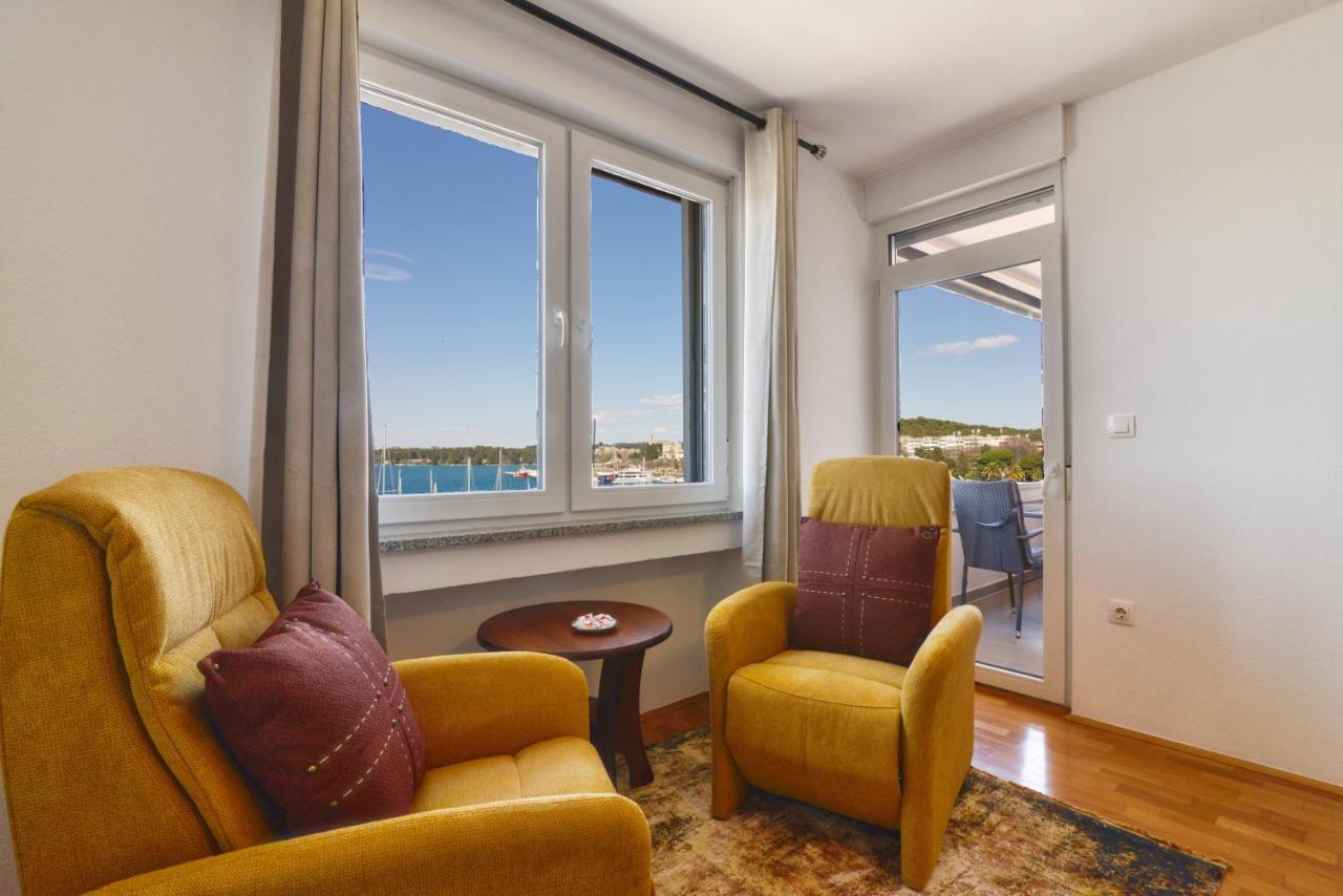 Studio Apartment Harbour Pula Exterior photo